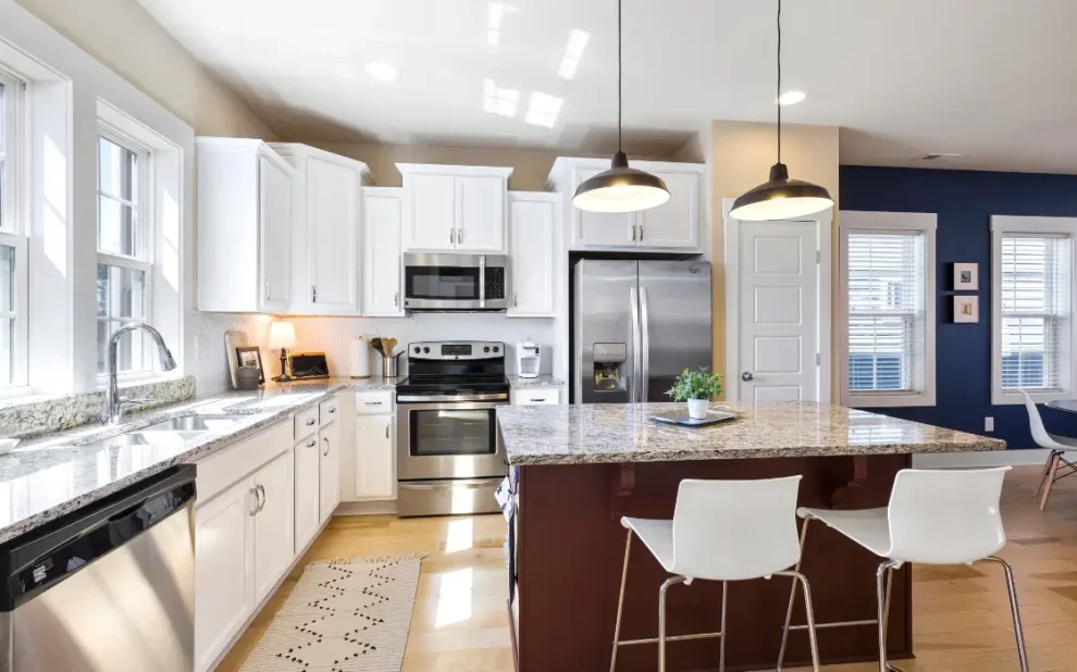 FUlly furnished kitchen